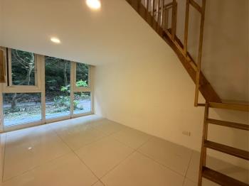 陽光ＰＡＲＫ挑高一樓