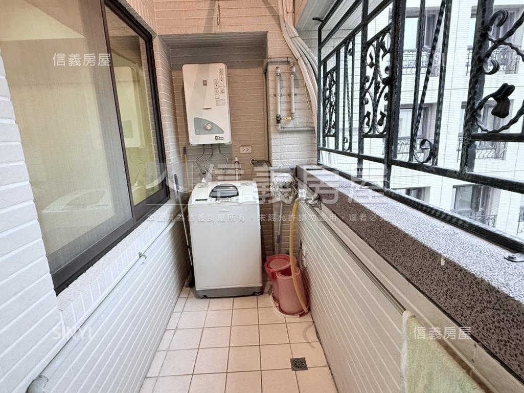 ★專任★伊登高樓三房車位房屋室內格局與周邊環境