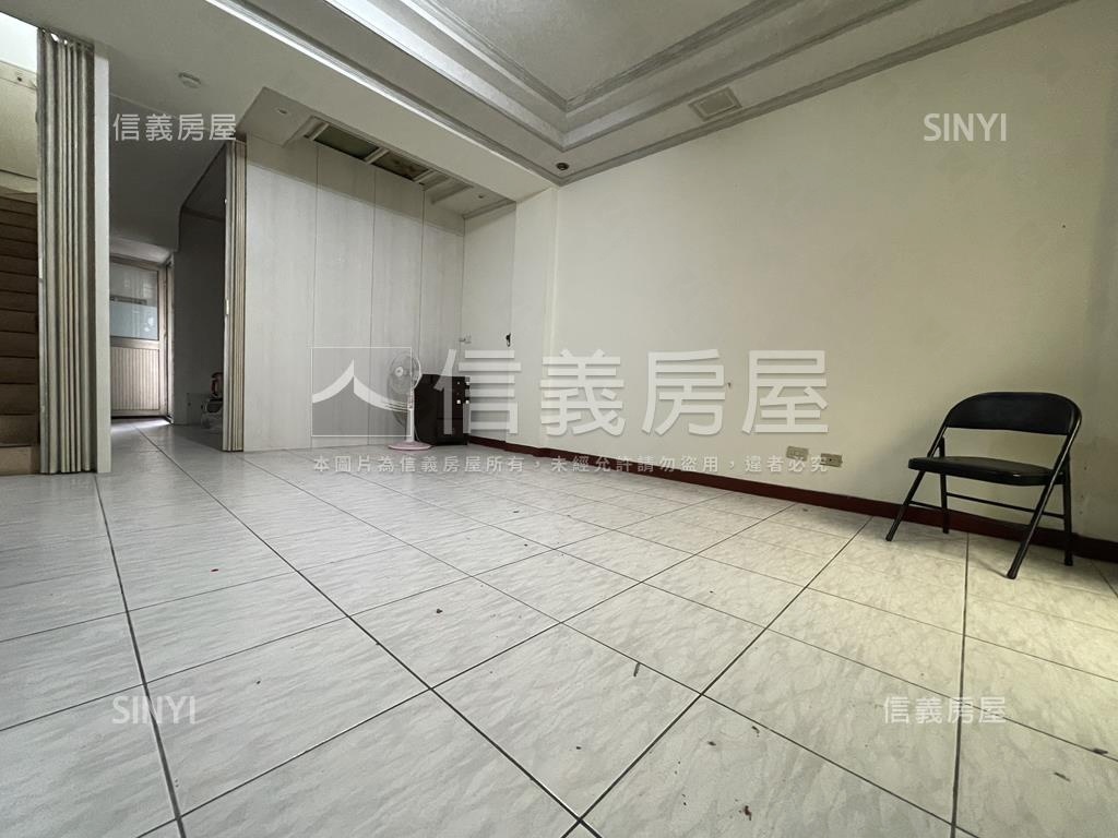 自強東路喜苑別墅鳥語花香房屋室內格局與周邊環境