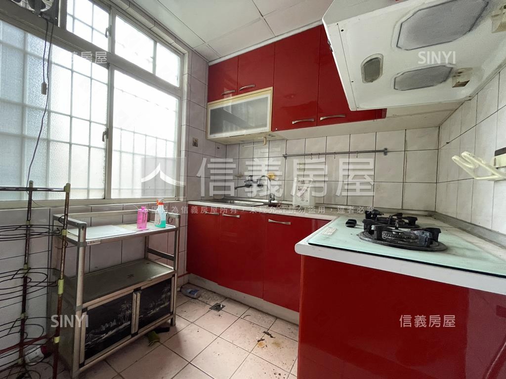 自強東路喜苑別墅鳥語花香房屋室內格局與周邊環境