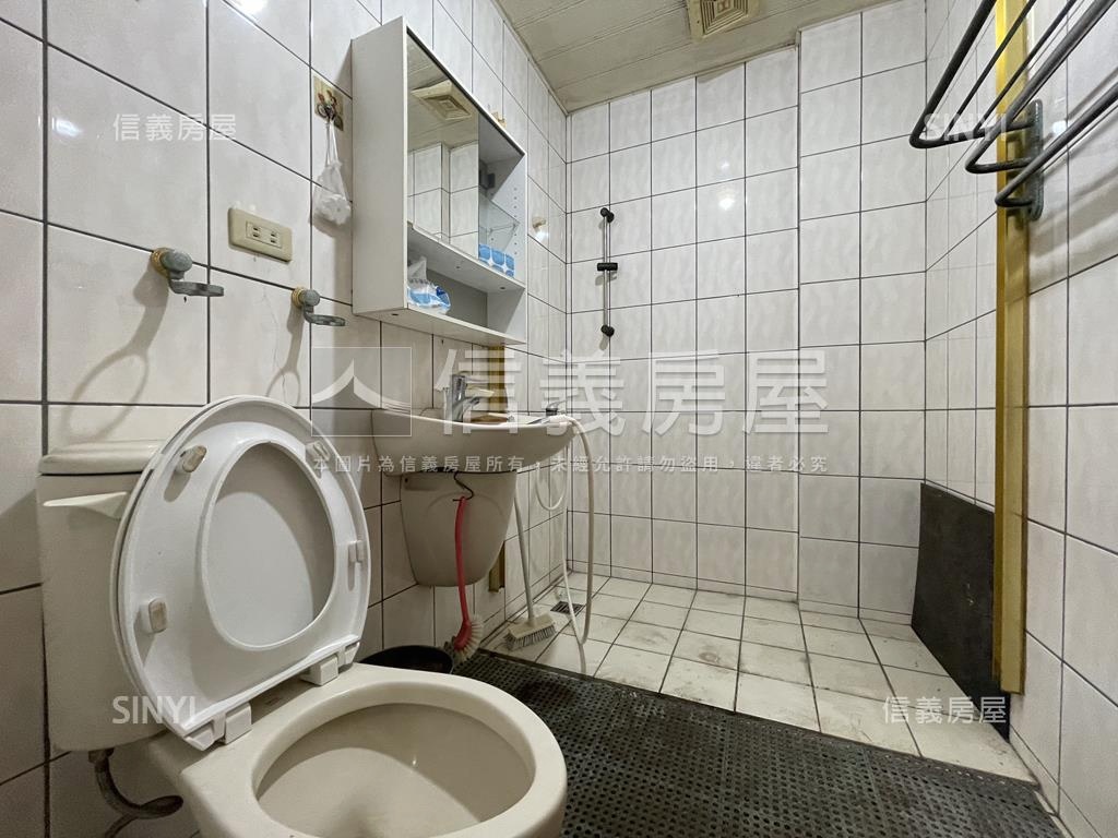 自強東路喜苑別墅鳥語花香房屋室內格局與周邊環境