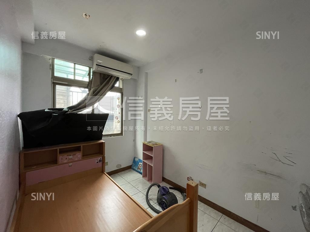 自強東路喜苑別墅鳥語花香房屋室內格局與周邊環境