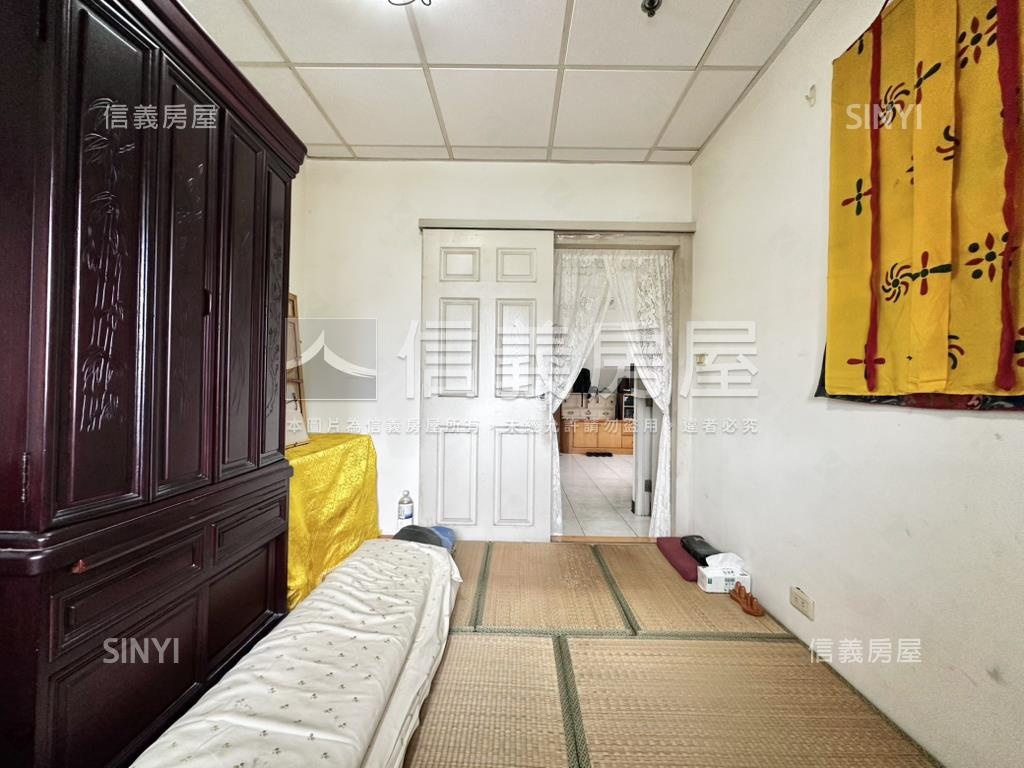 ★現代啟示近捷運電梯三房房屋室內格局與周邊環境