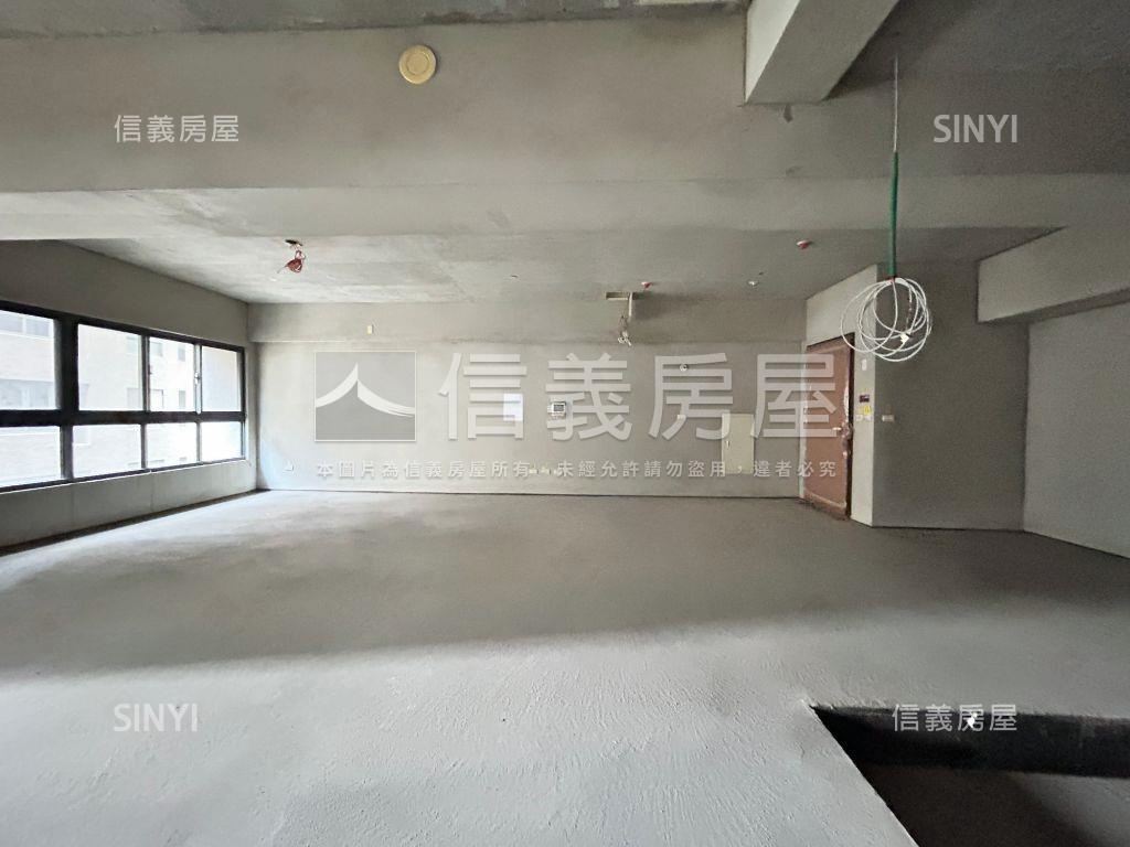 親家愛敦閣高樓毛胚未住房屋室內格局與周邊環境
