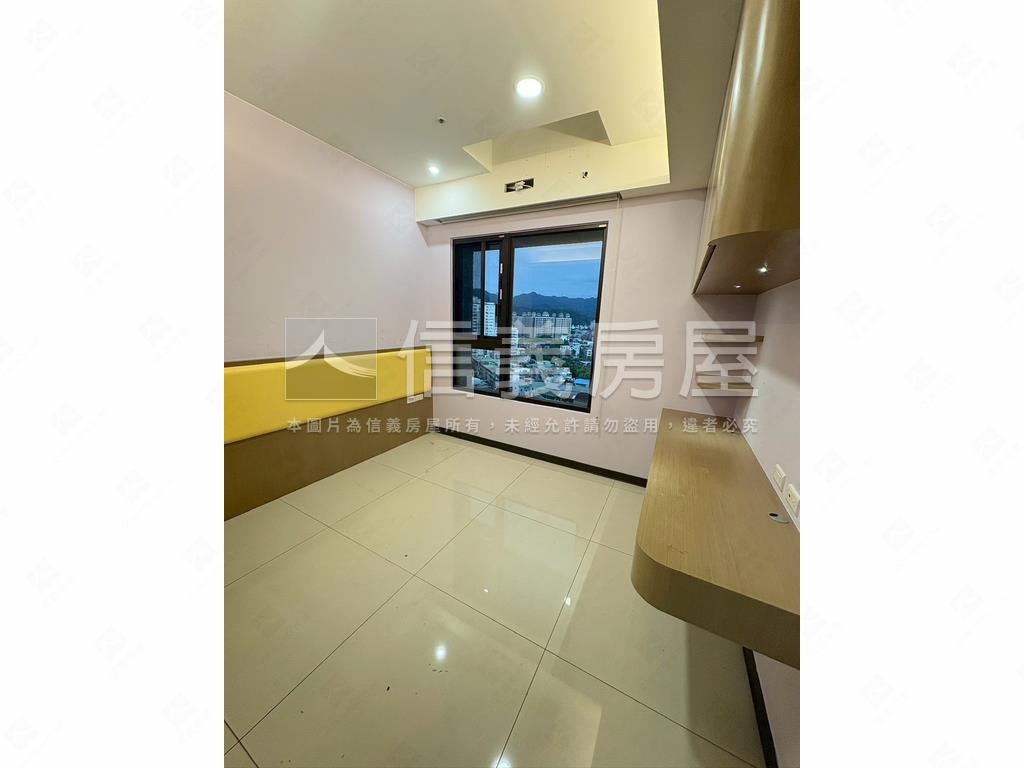 安和苑稀有大戶雙車位房屋室內格局與周邊環境