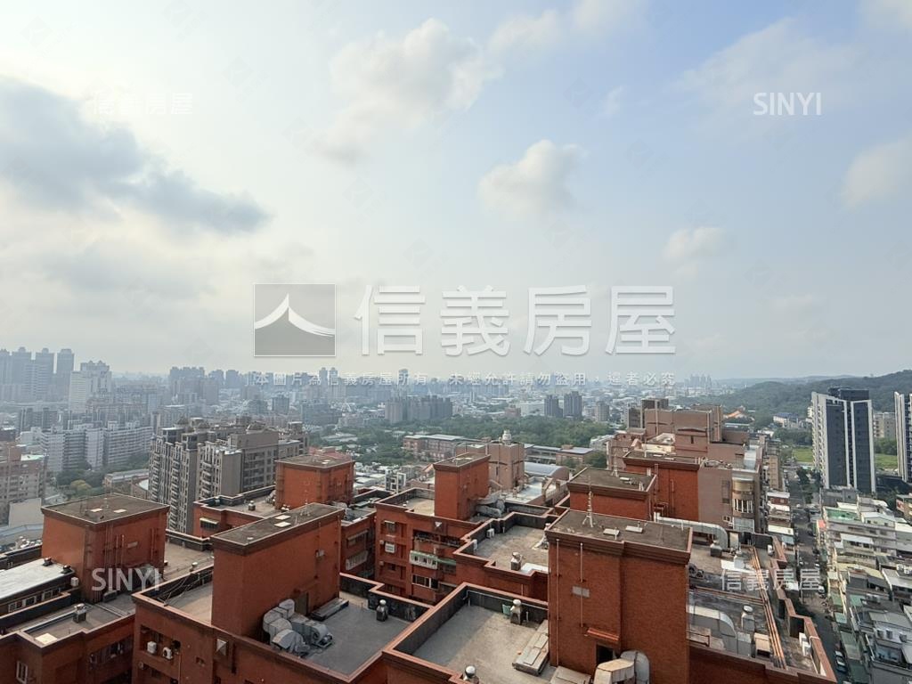 公園都市採光明亮宅房屋室內格局與周邊環境