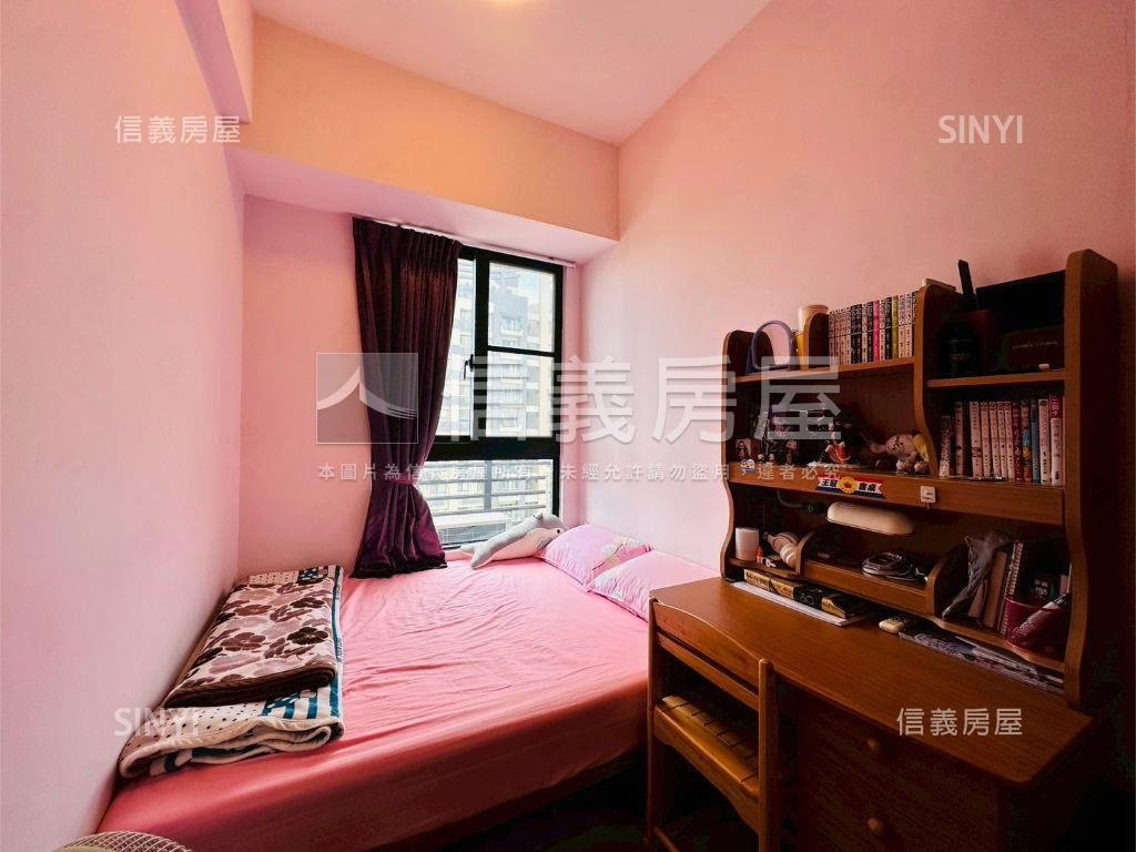 小港公園旁溫馨兩房平車房屋室內格局與周邊環境