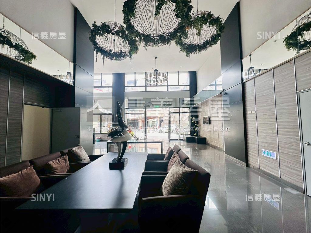 小港公園旁溫馨兩房平車房屋室內格局與周邊環境