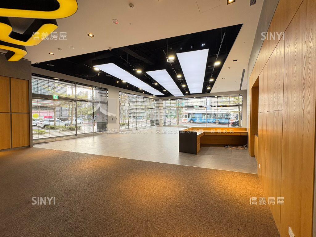 ♛內科門面旗艦店霸房屋室內格局與周邊環境