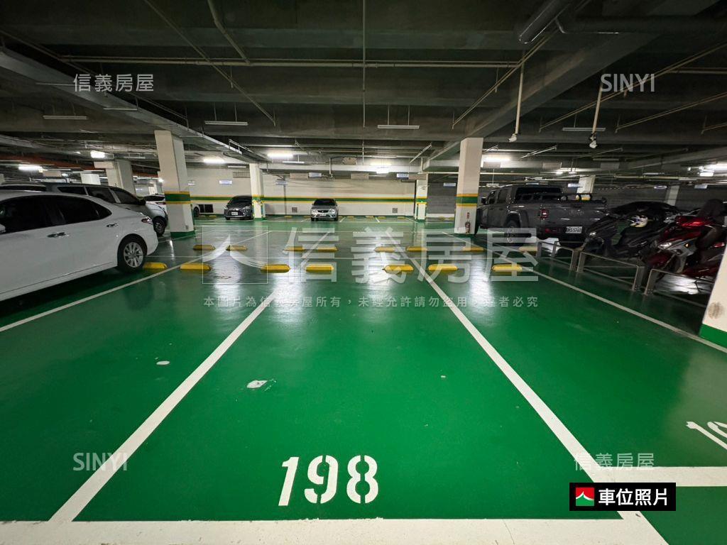 ♛內科門面旗艦店霸房屋室內格局與周邊環境