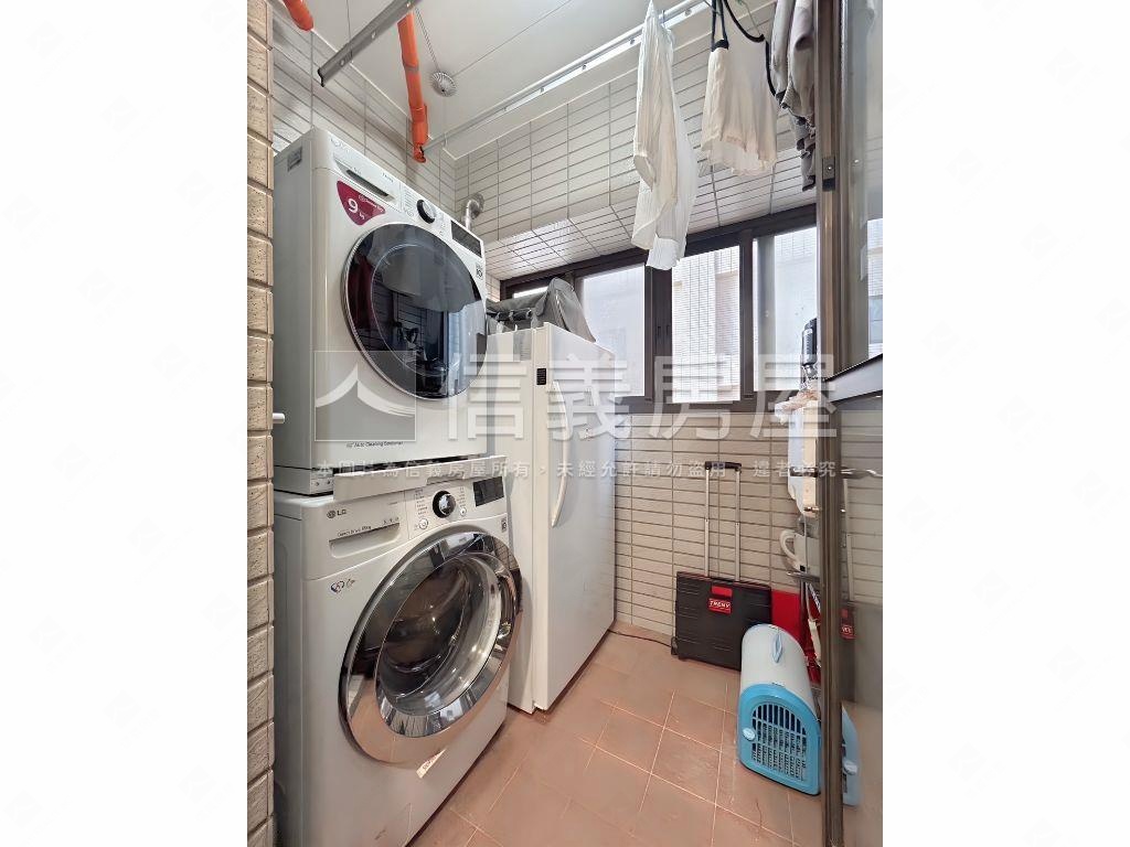 展志學兩房車位房屋室內格局與周邊環境