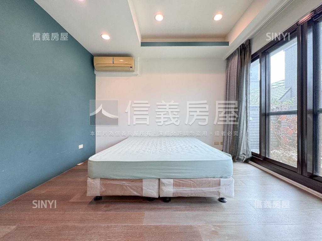高鐵電梯面寬豪華別墅房屋室內格局與周邊環境