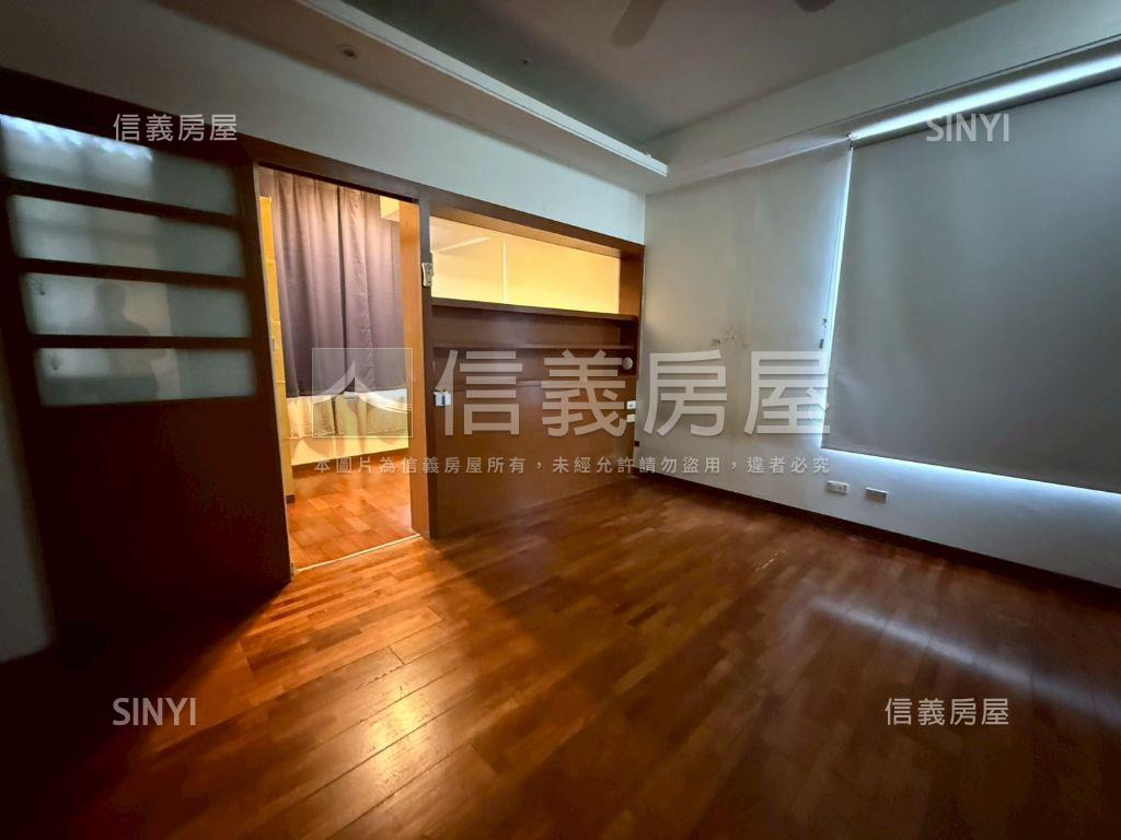 太子哈佛高樓邊間三房平車房屋室內格局與周邊環境