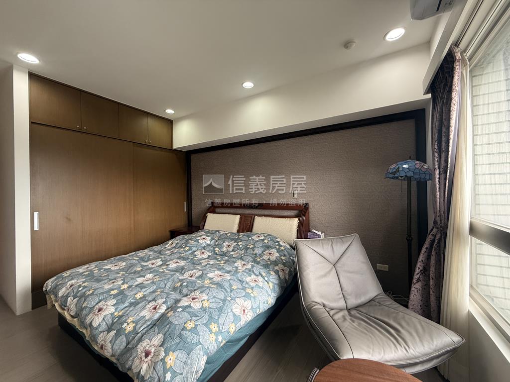溫歌華。河岸森境房屋室內格局與周邊環境