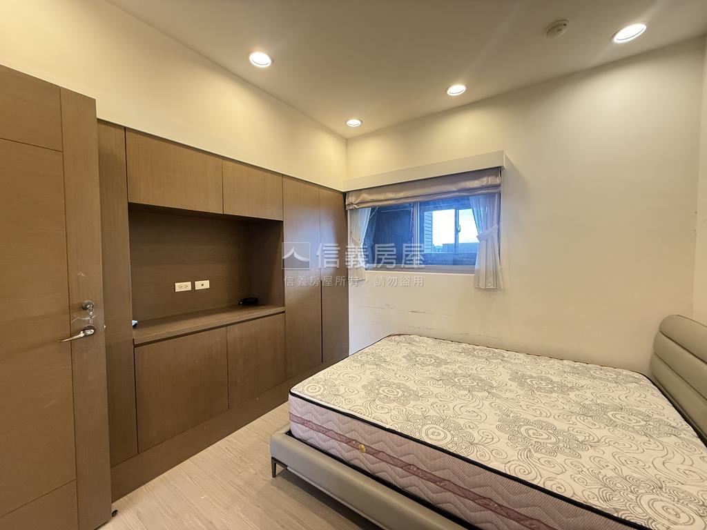 溫歌華。河岸森境房屋室內格局與周邊環境