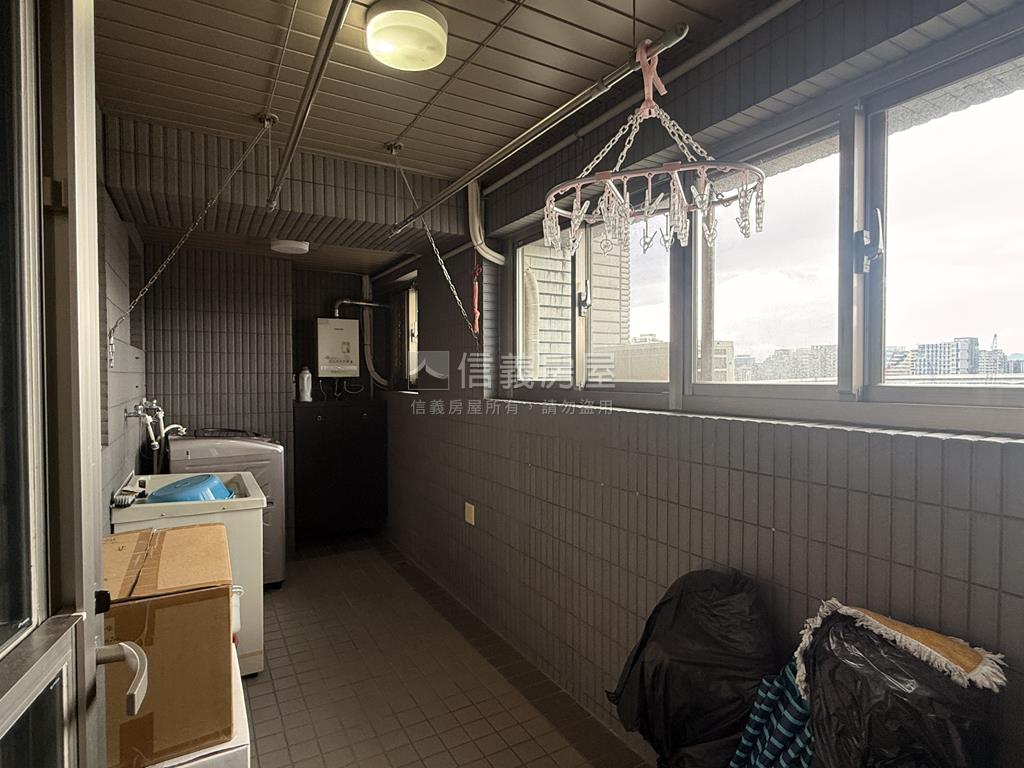 溫歌華。河岸森境房屋室內格局與周邊環境
