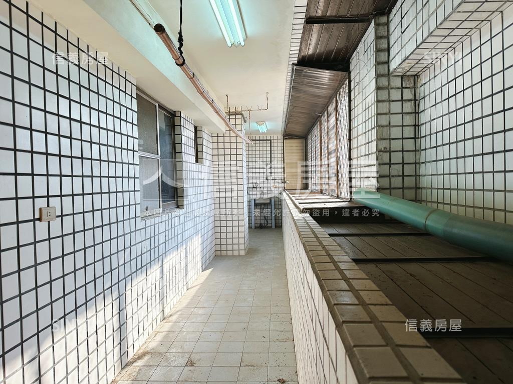 綠園道首排高樓四房平車房屋室內格局與周邊環境