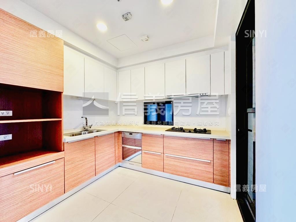 近１３期登陽四房雙平車房屋室內格局與周邊環境