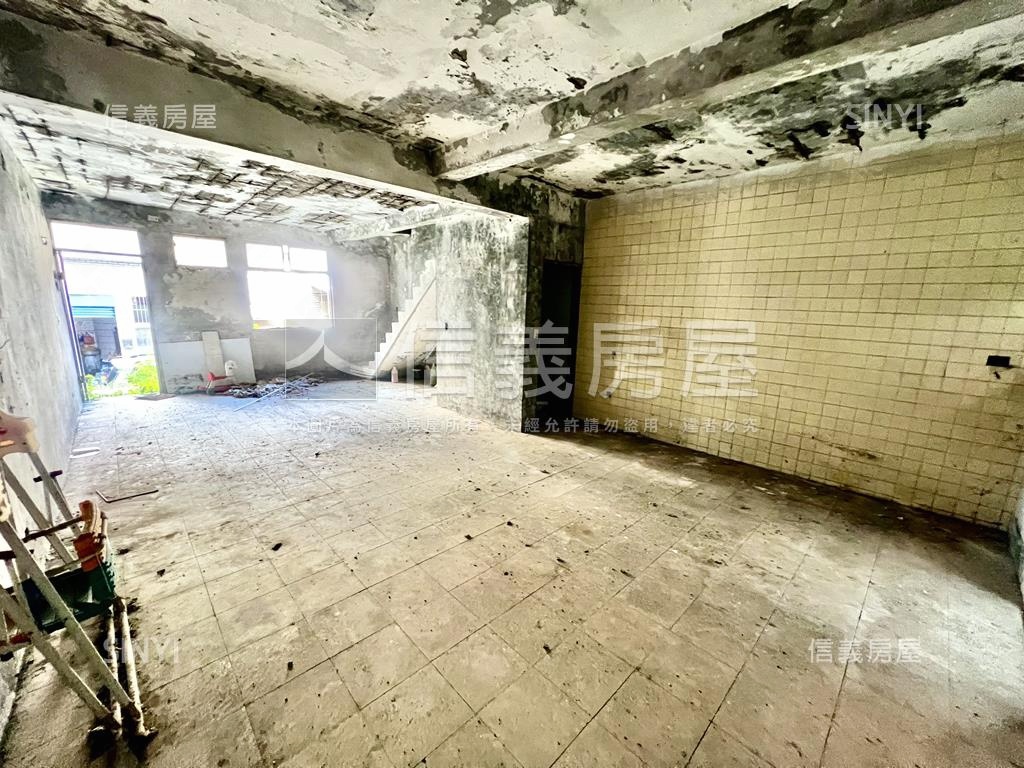 頂好毛坯自創享退樂福透天房屋室內格局與周邊環境