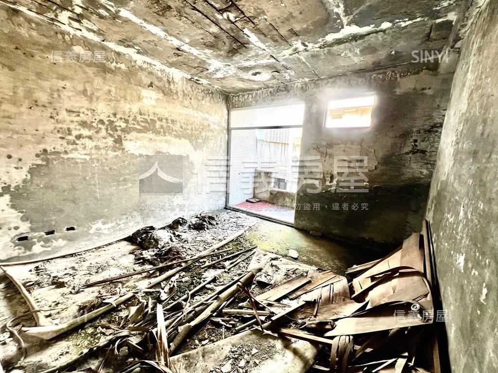 頂好毛坯自創享退樂福透天房屋室內格局與周邊環境