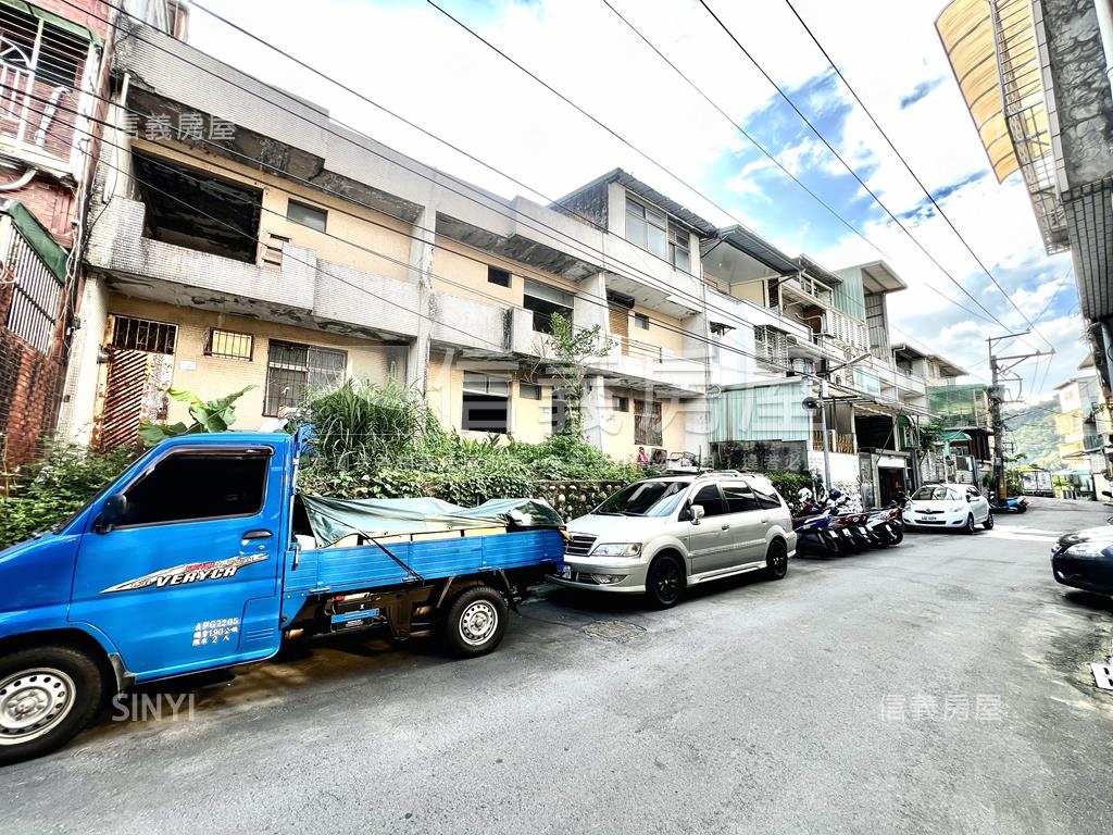 頂好毛坯自創享退樂福透天房屋室內格局與周邊環境
