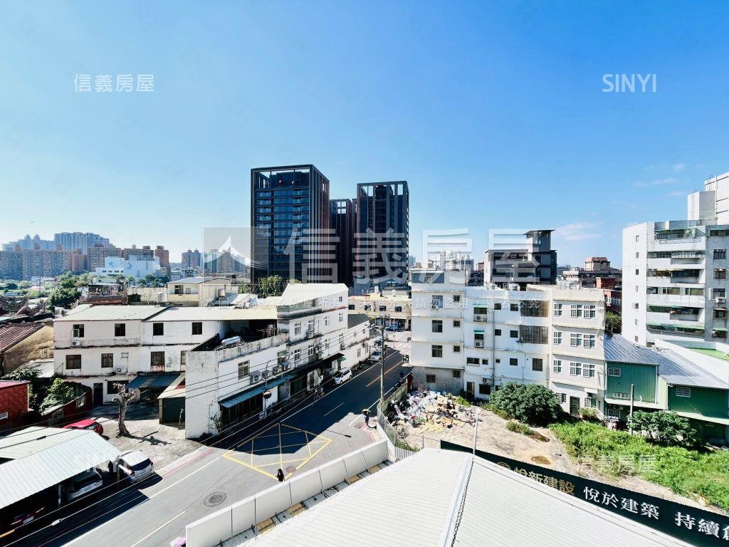 合輝醇品大器四房車位房屋室內格局與周邊環境