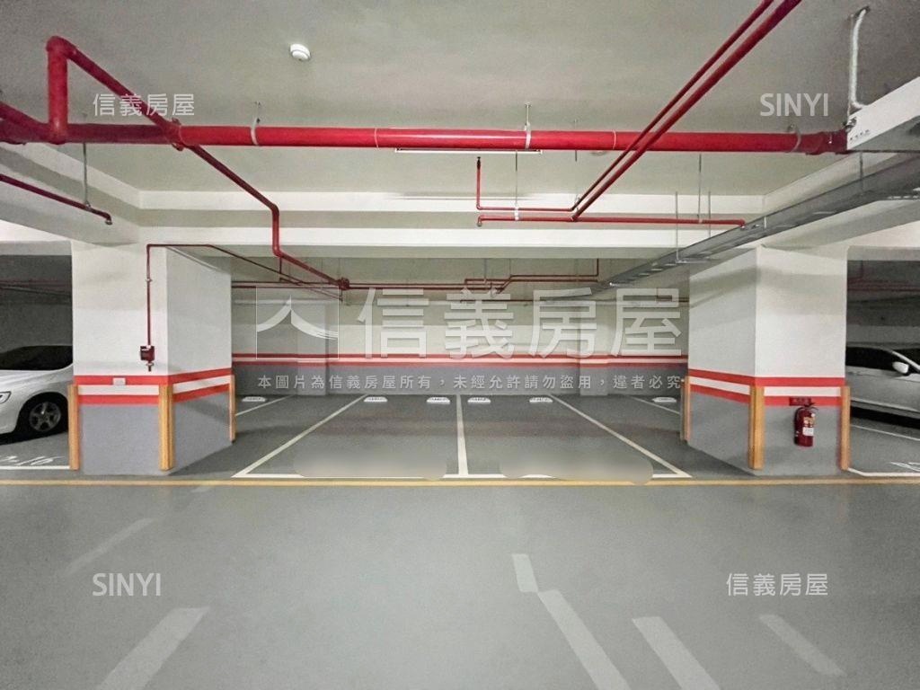 ★新業觀峰美屋附雙車★房屋室內格局與周邊環境