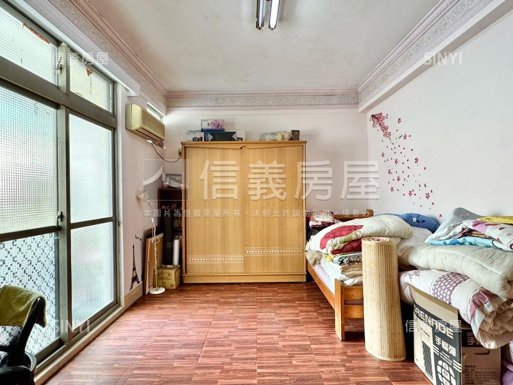 專任北高近交流道正路透店房屋室內格局與周邊環境