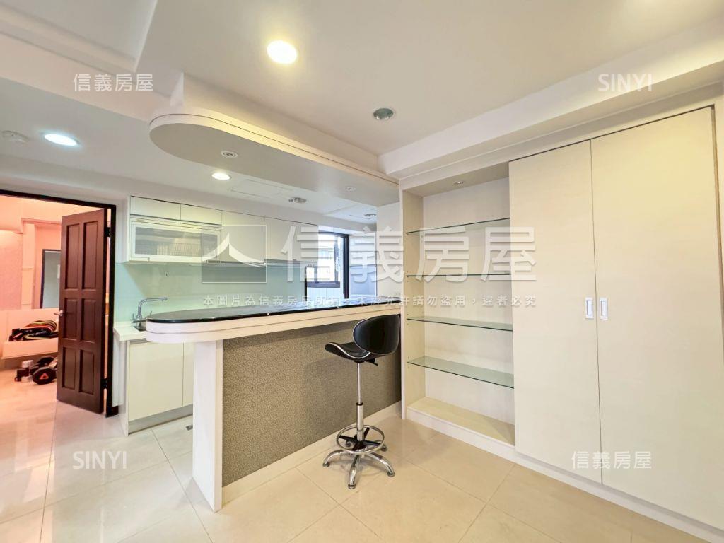 勝美ＬＡＯＮＥ美屋平車位房屋室內格局與周邊環境