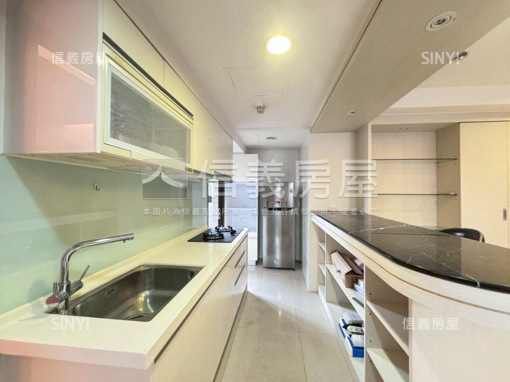 勝美ＬＡＯＮＥ美屋平車位房屋室內格局與周邊環境