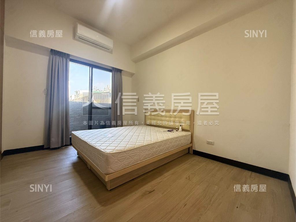 泓運發達宅角窗透店房屋室內格局與周邊環境