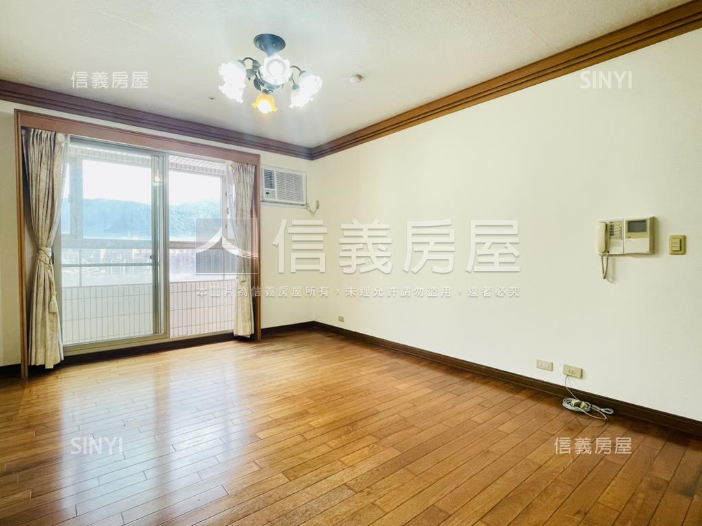 汐科站登峰高樓邊間３房車房屋室內格局與周邊環境