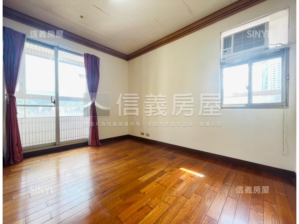 汐科站登峰高樓邊間３房車房屋室內格局與周邊環境