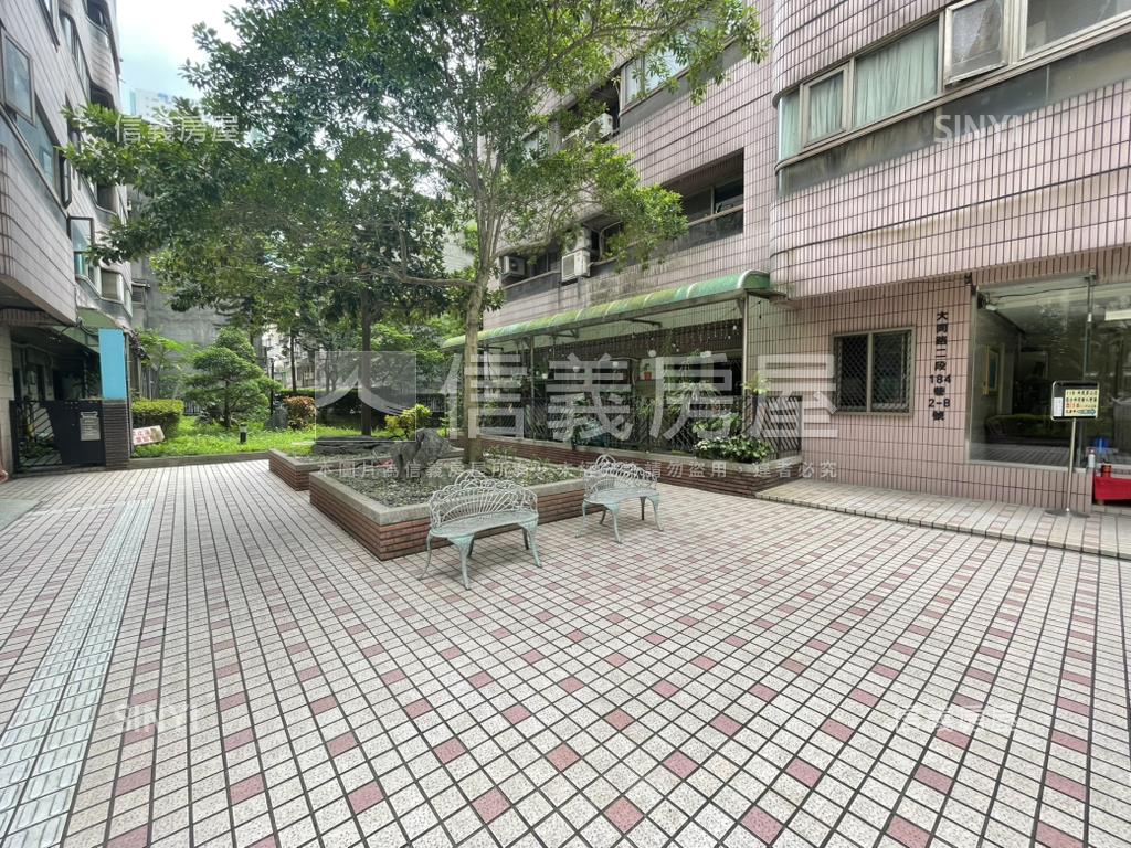 汐科站登峰高樓邊間３房車房屋室內格局與周邊環境