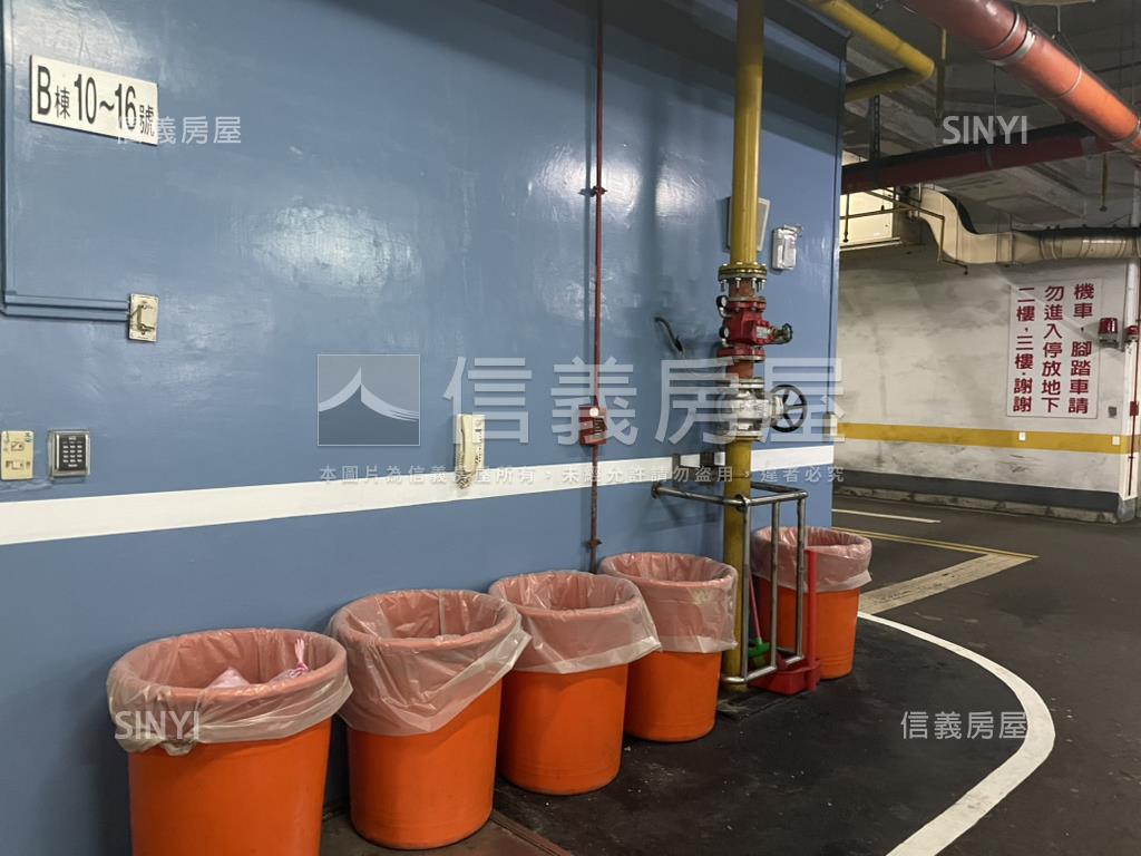 汐科站登峰高樓邊間３房車房屋室內格局與周邊環境