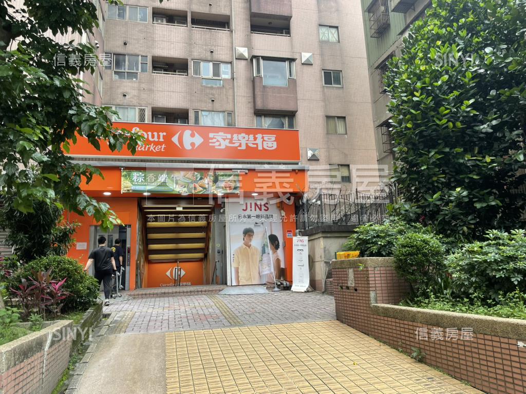 汐科站登峰高樓邊間３房車房屋室內格局與周邊環境