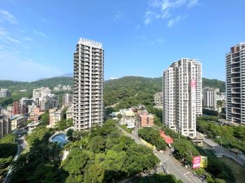四季山景套房車位