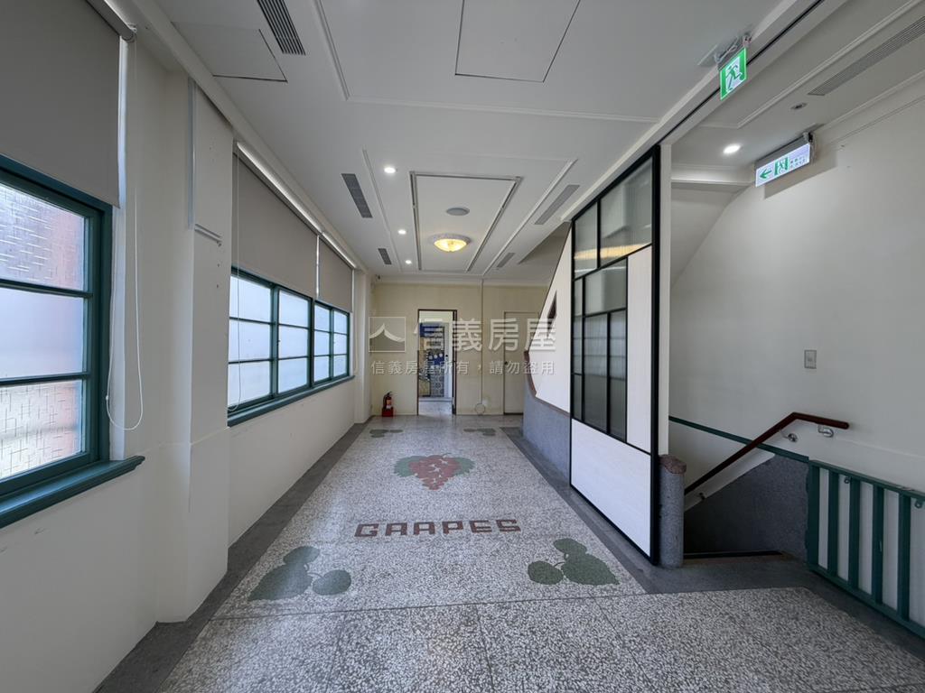 迪化２０７博物館稀有大窗房屋室內格局與周邊環境