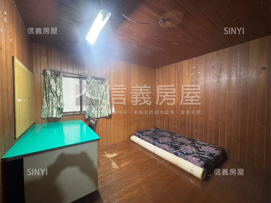 公園一路邊間二樓房屋室內格局與周邊環境