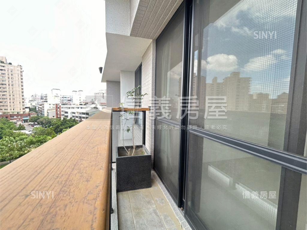 近公園視野三房平車房屋室內格局與周邊環境
