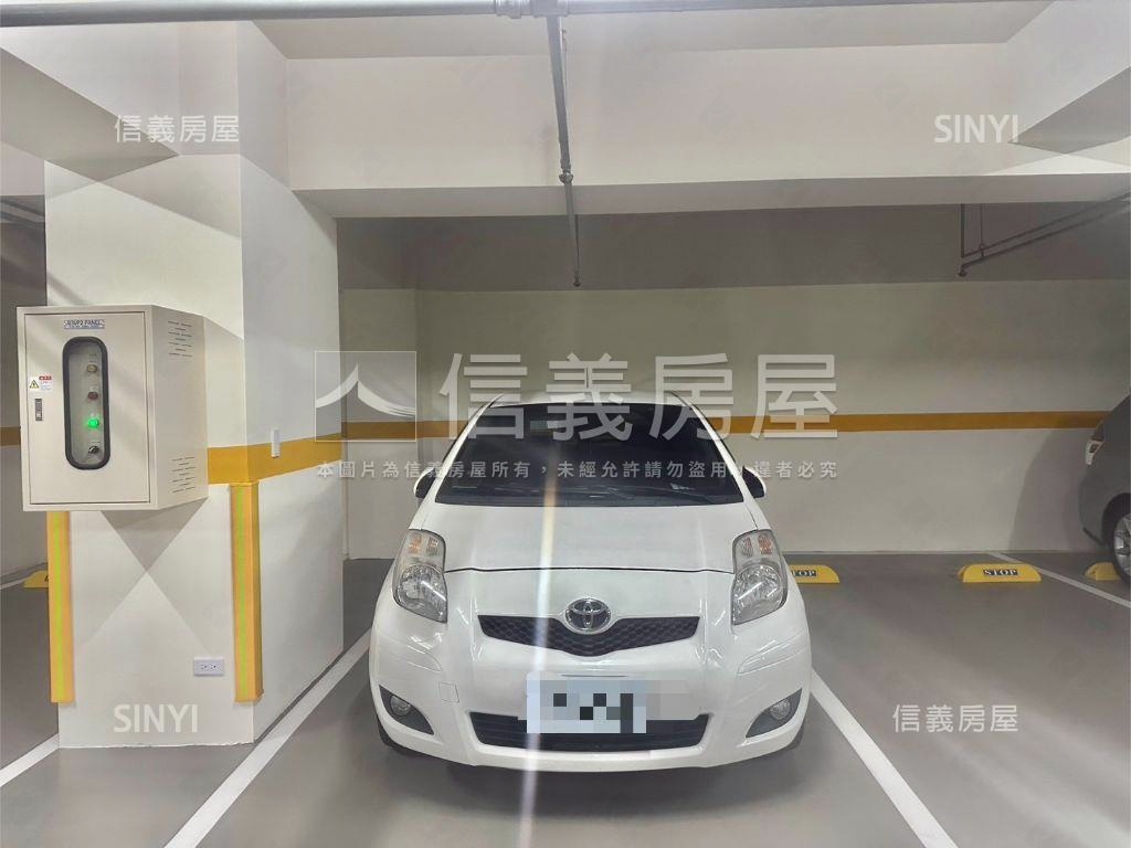 近公園視野三房平車房屋室內格局與周邊環境