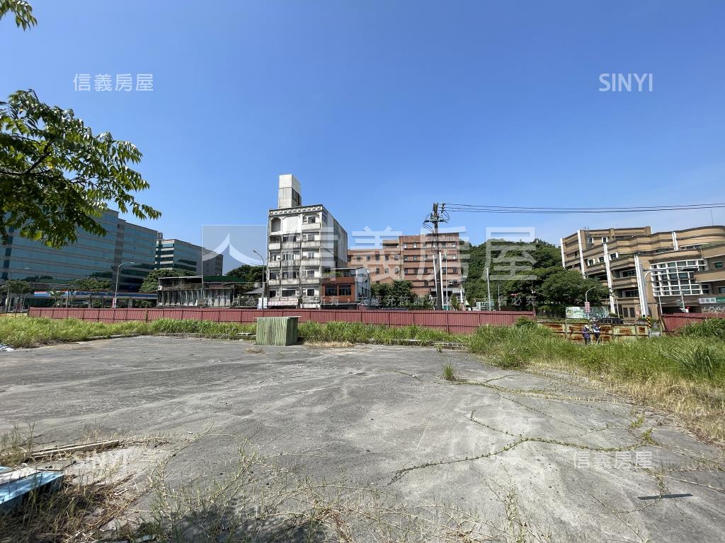 汐止臨路２３０５乙工土地房屋室內格局與周邊環境