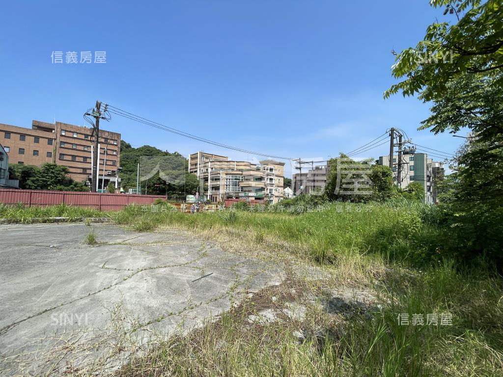 汐止臨路２３０５乙工土地房屋室內格局與周邊環境