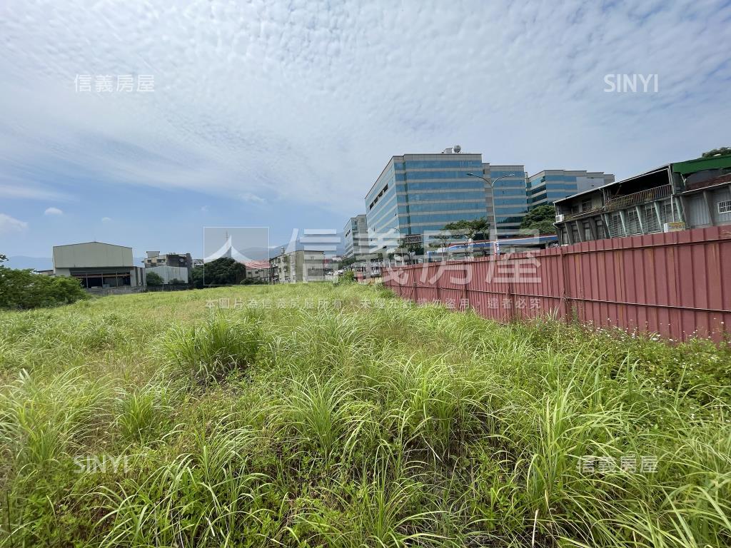 汐止臨路２３０５乙工土地房屋室內格局與周邊環境
