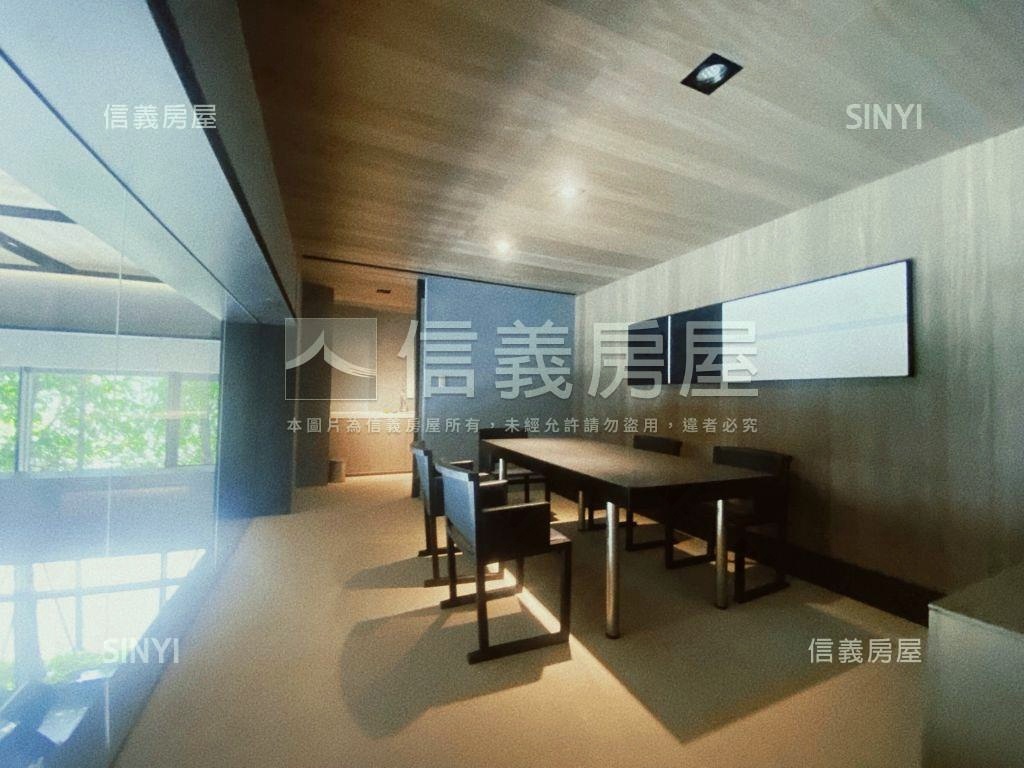 順天上環匯大面寬店面房屋室內格局與周邊環境