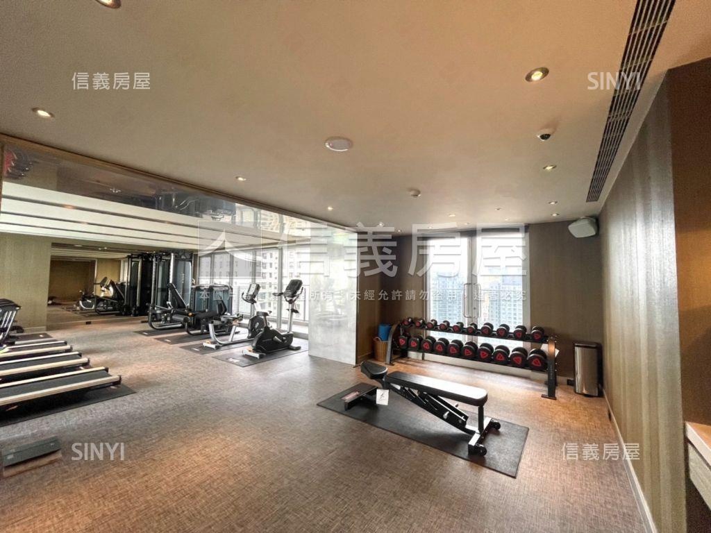 順天上環匯大面寬店面房屋室內格局與周邊環境