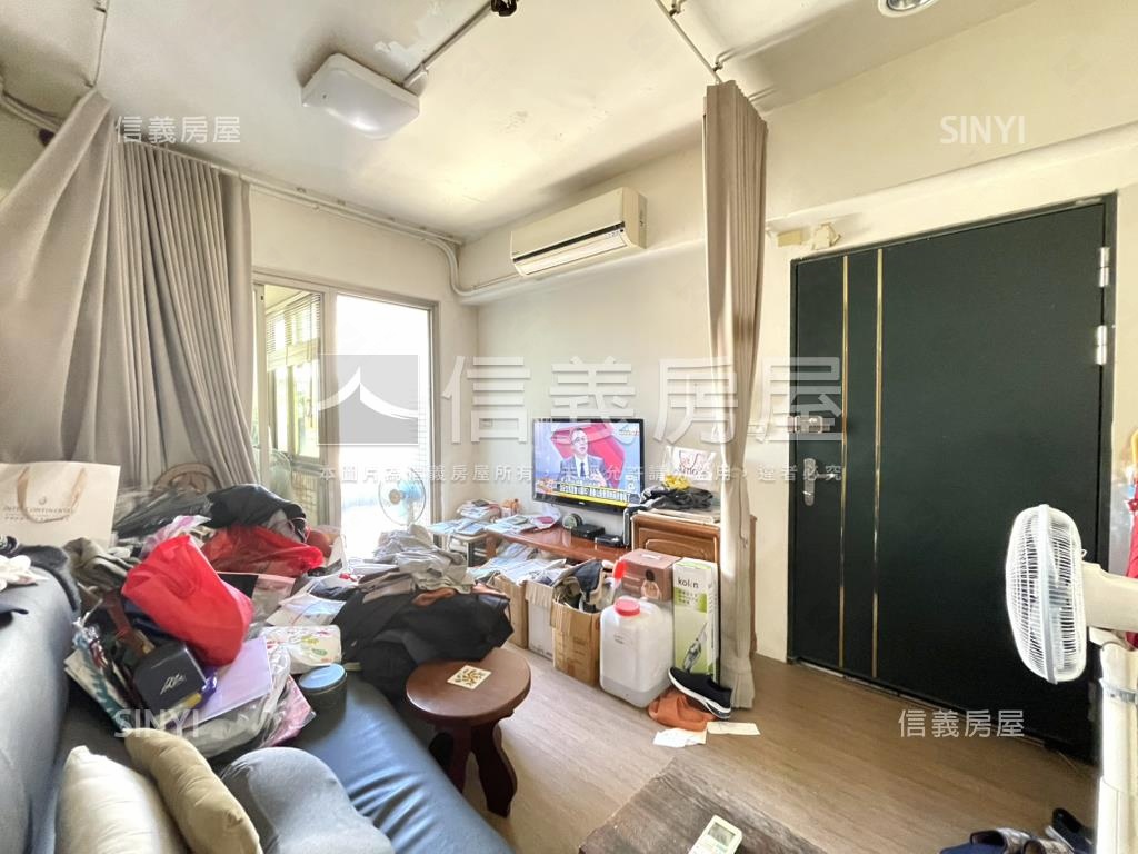 山水居電梯２房＋車位房屋室內格局與周邊環境