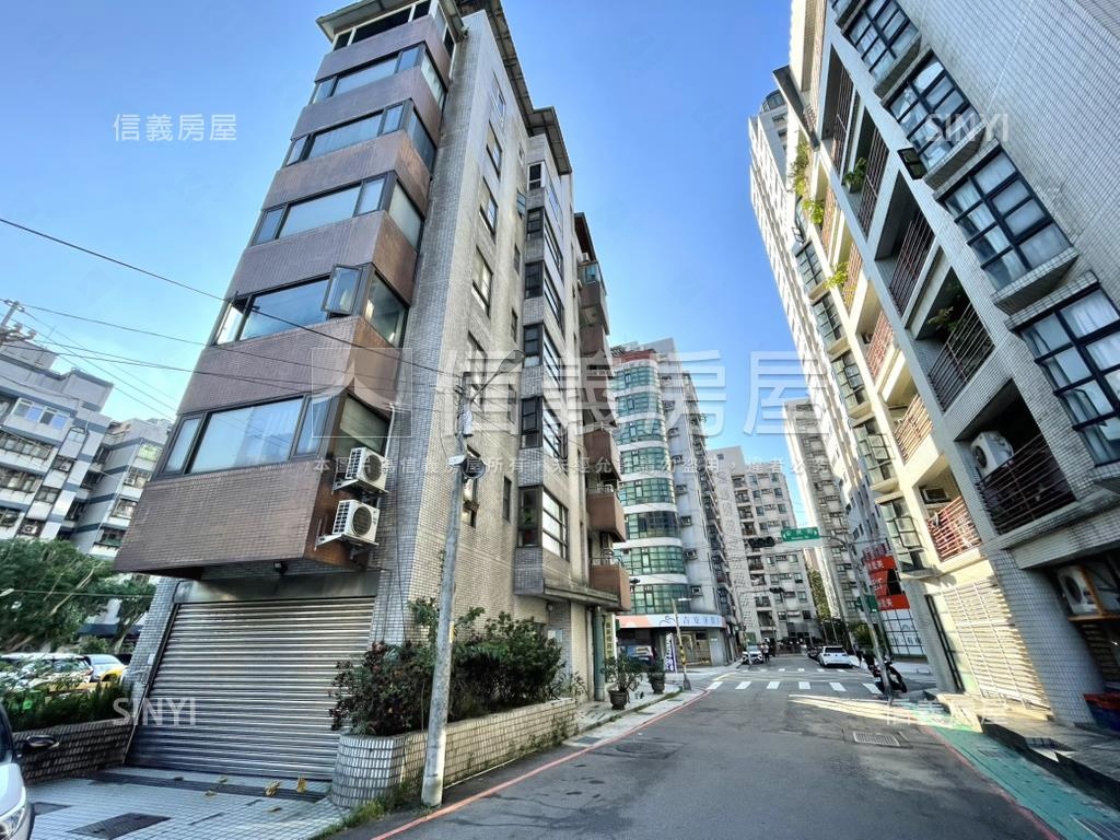 山水居電梯２房＋車位房屋室內格局與周邊環境