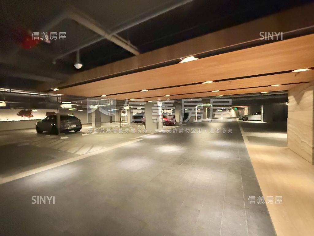 陸府織森面公園朝南視野戶房屋室內格局與周邊環境