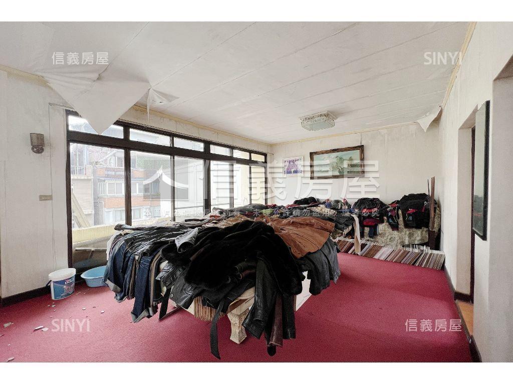 專任迎旭面寬美景獨立透天房屋室內格局與周邊環境